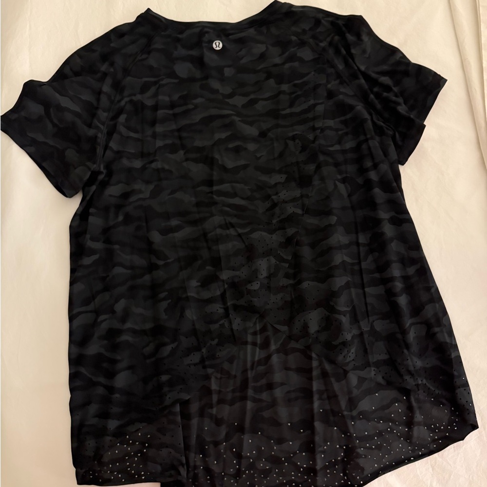 Lululemon Black Camo T Shirt